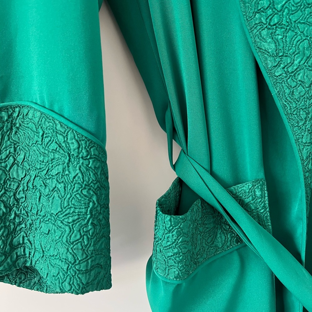 Victoria Secret Vintage full length silky robe size M - Picture 3 of 4